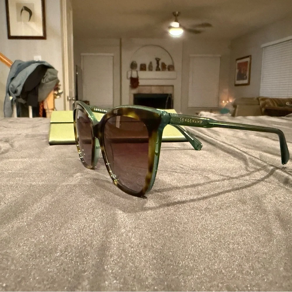 Longchamp Women's Sunglasses Green Acetate Cat Eye